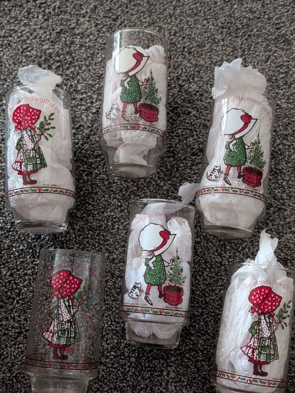 Vintage Holly Hobbie/Coca Cola Red and Green 'Merry Christmas' Holiday Glass